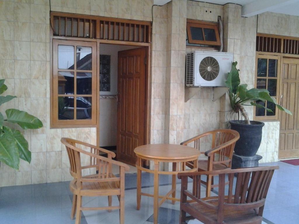 โรงแรมวิสมา ดจาจา Bojonegoro ห้อง รูปภาพ